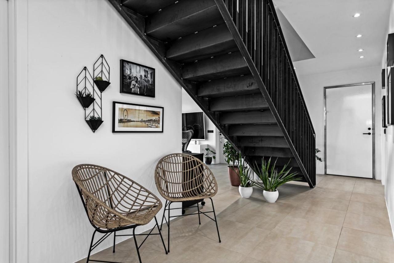 Luxurious With Stunning Views Villa