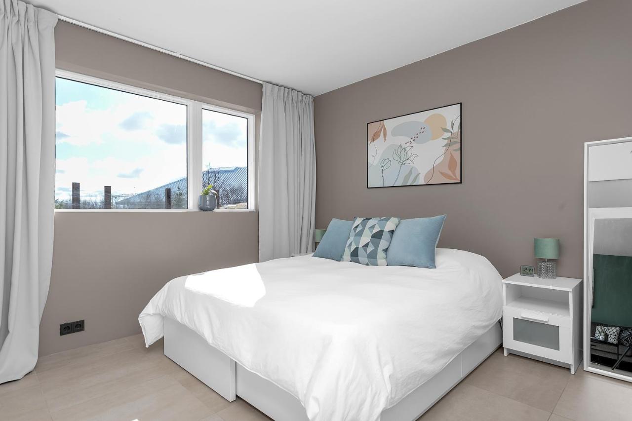 Luxurious With Stunning Views