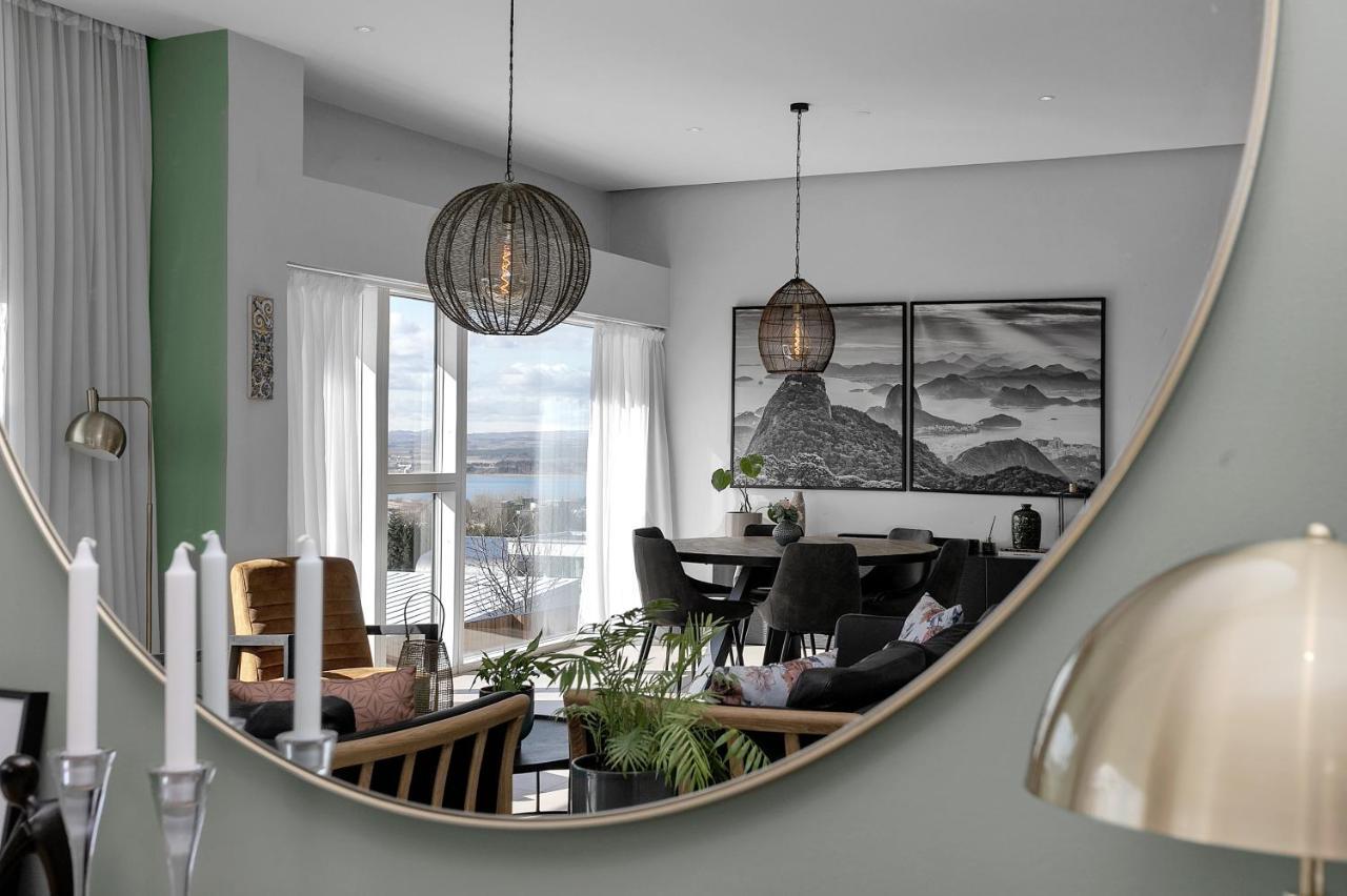 Luxurious With Stunning Views * Reykjavík